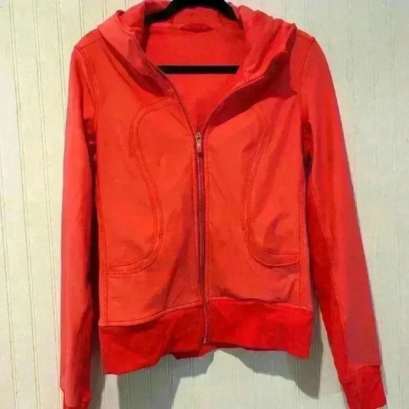 Lululemon Uba Hoodie *Softshell only EUC. Size 4 athletic athleisure activewear - Picture 3 of 8